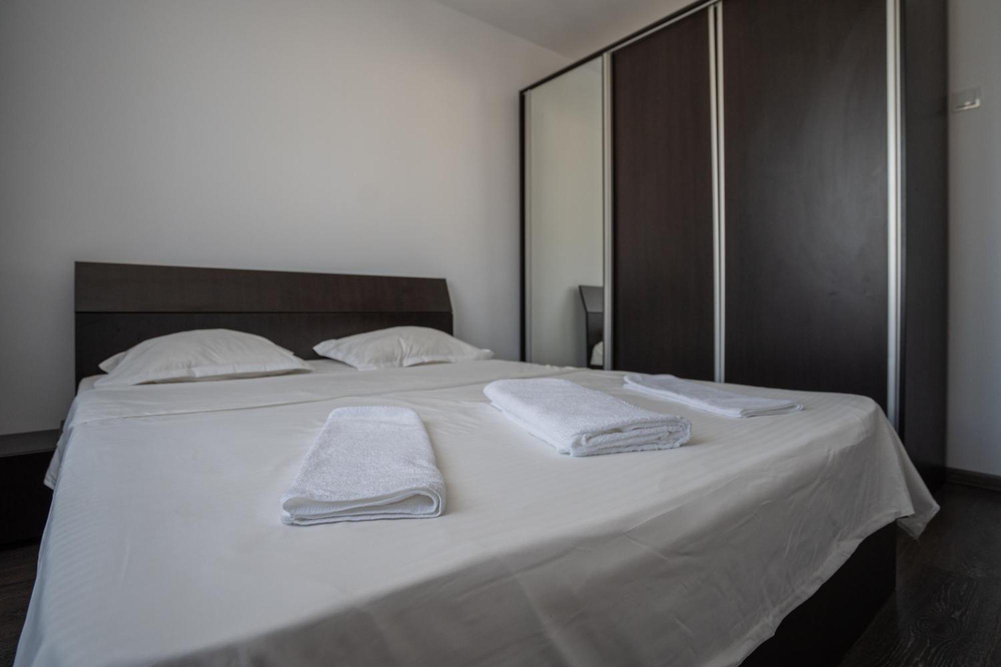 Apartament M & S Бухарест Экстерьер фото